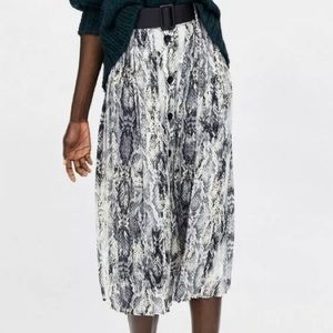 Zara pleated snakeskin print mid length skirt belt